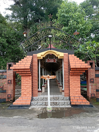 Makam Kyai Ageng Anom Besari